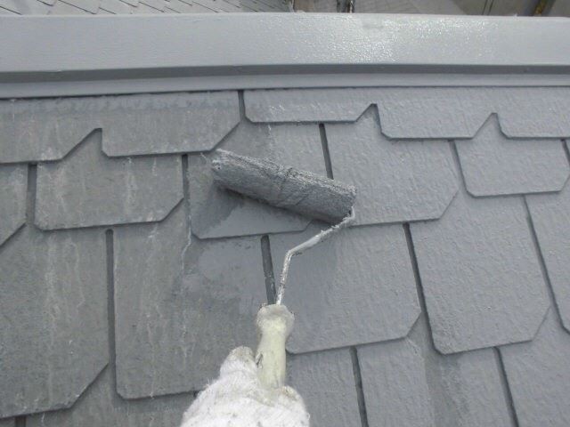 屋根の上塗りです
