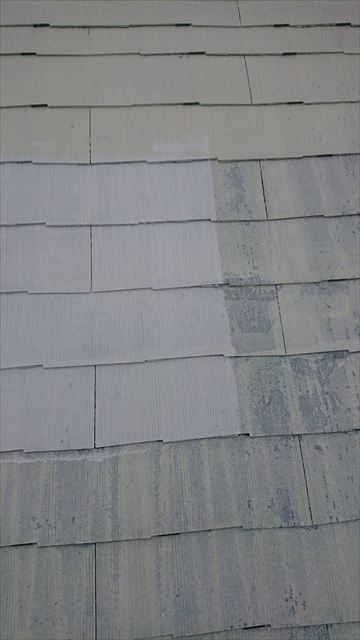屋根の下塗り２回目