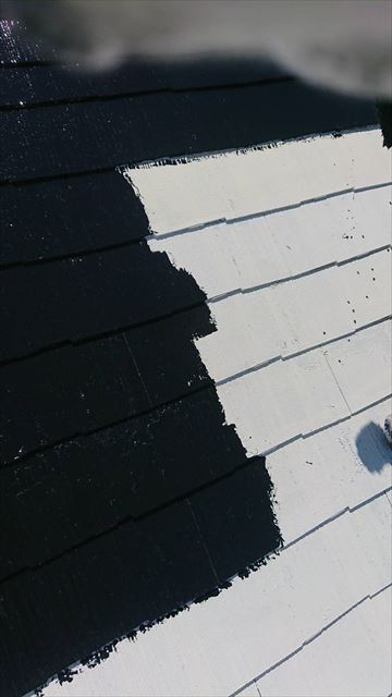 屋根の中塗り